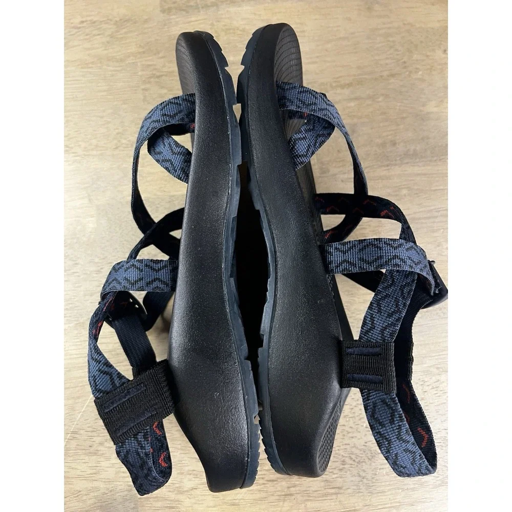 Chaco Z2 Classic Mens Size 10 Sandals Stepped Navy Blue Black Red Hiking Water